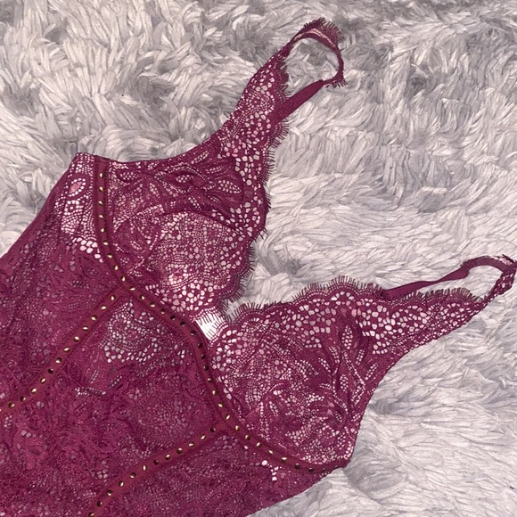 NWT Victoria's Secret Sheer Bodysuit - Picture 2 of 6